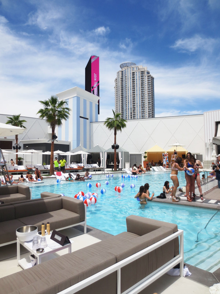 vegas-7.jpg